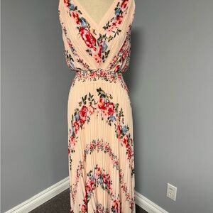 White House black market dress size 4 new never been worn